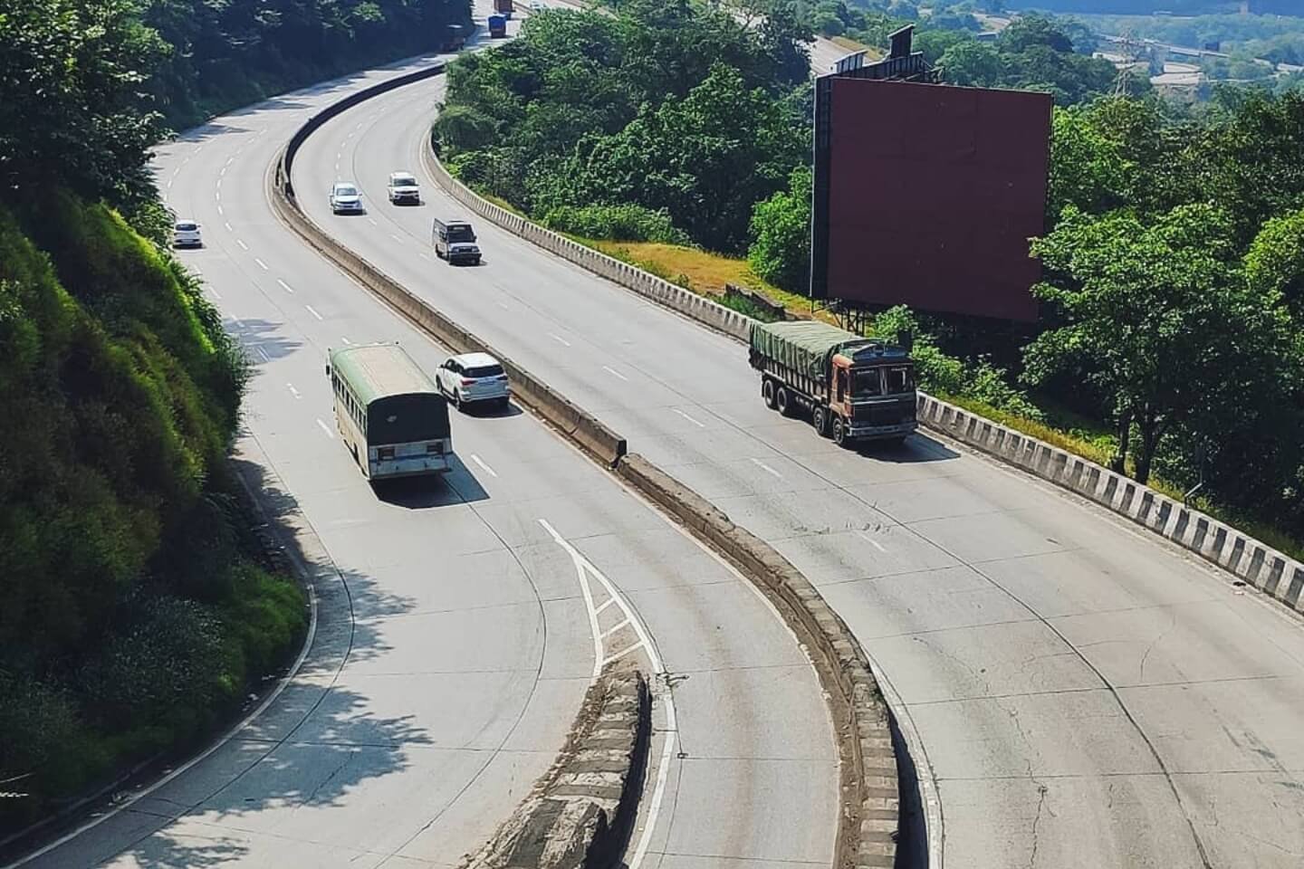 Amrutanjan Point – expressway view